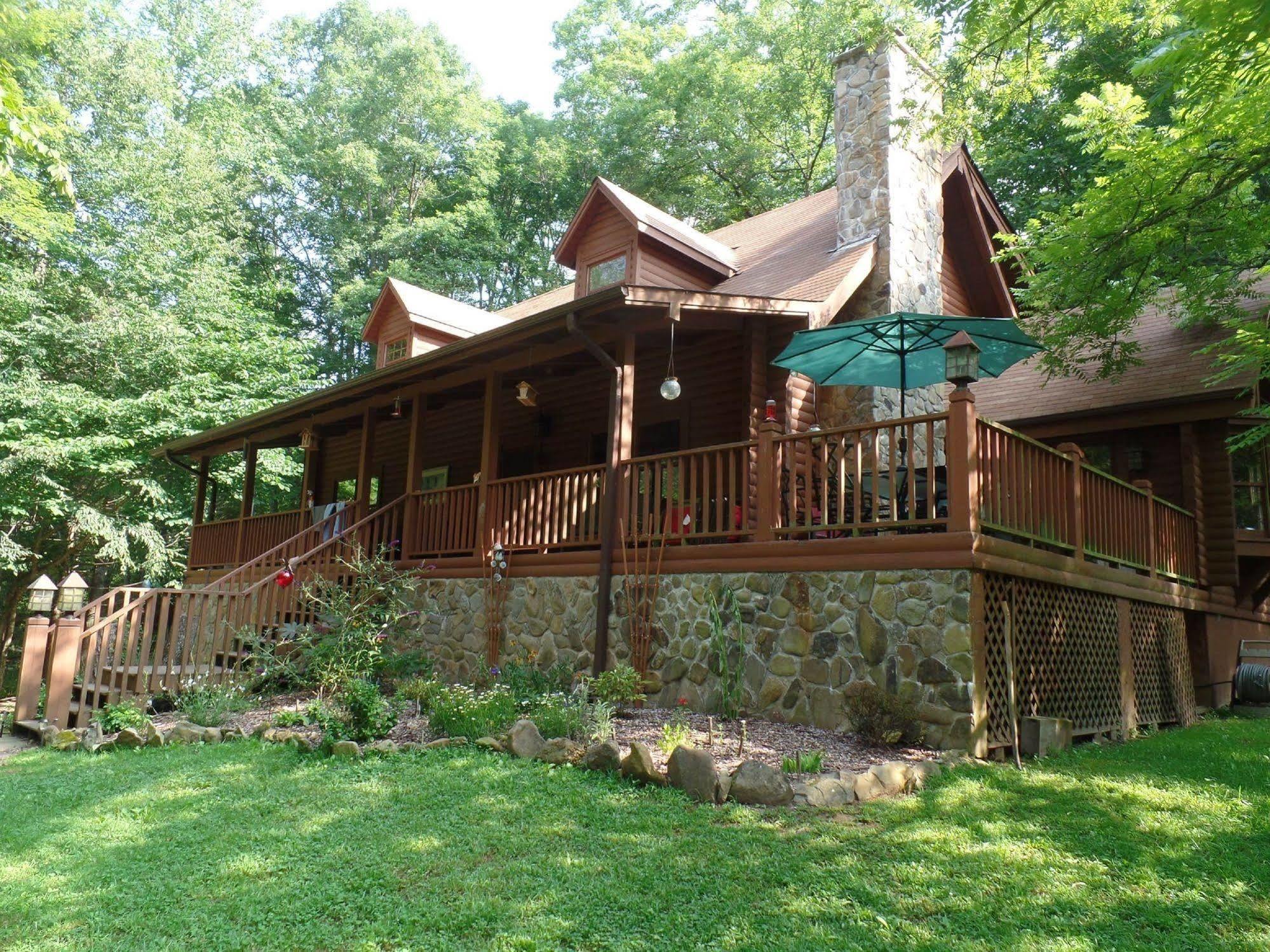 Creekside Paradise Bed And Breakfast Robbinsville Esterno foto